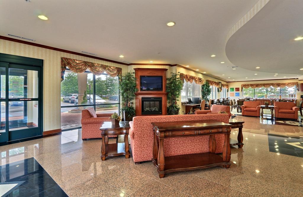 Comfort Suites Canton - Detroit Exterior photo