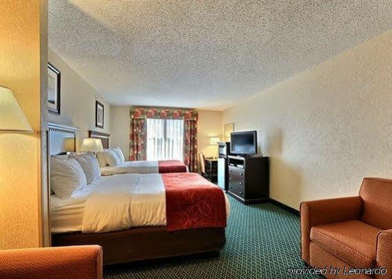Comfort Suites Canton - Detroit Exterior photo